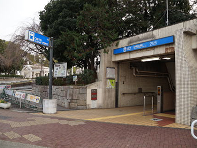 庄内緑地公園駅